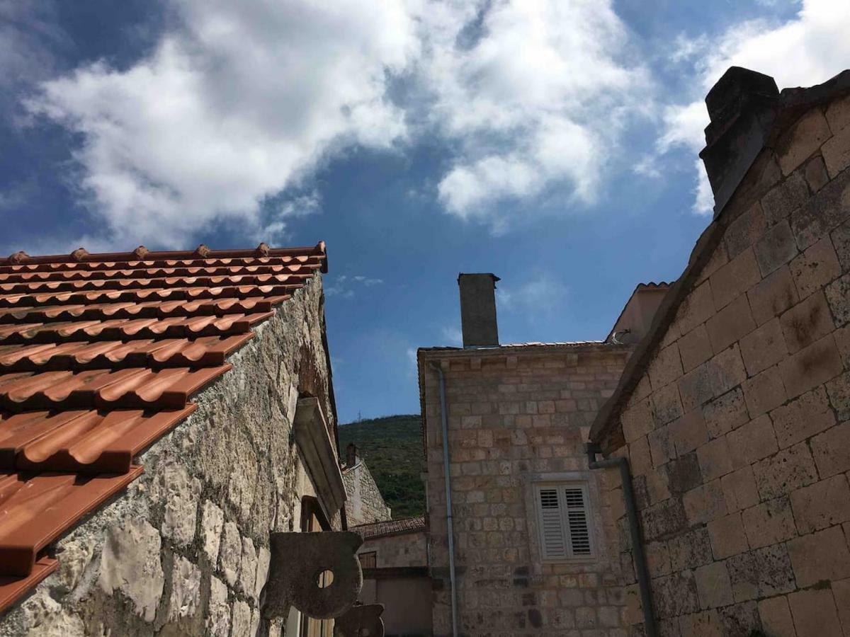 Отель House Bava Вис Экстерьер фото